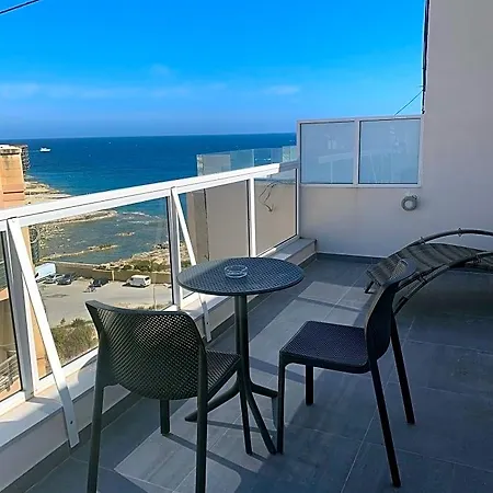 Life Guest house 3*
