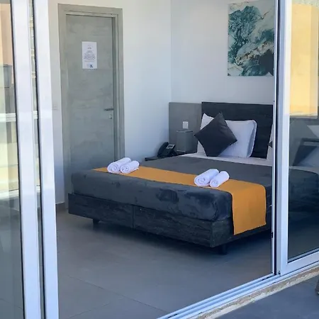 Pensionat Life Suites St. Julian's
