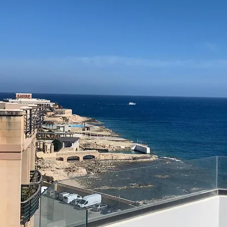 Life Suites 3*