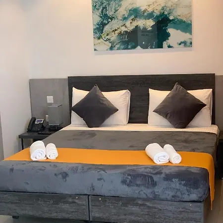 Pensionat Life Suites St. Julian's